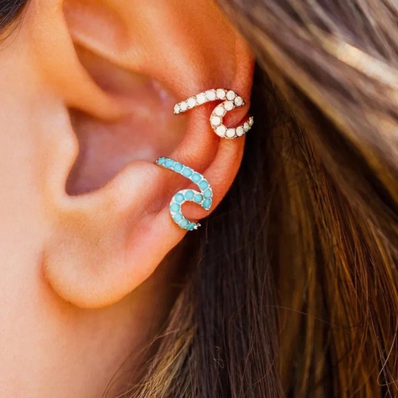 PURA VIDA STONE WAVE EAR CUFF - Picture 3 of 3